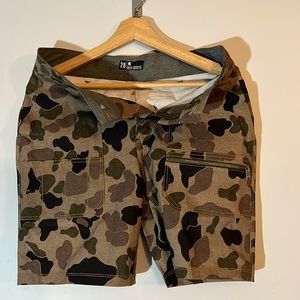Men’s Camo CARHARTT  Short - 7 inch. Like New